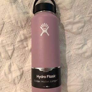 Hydro flask 40oz LILAC